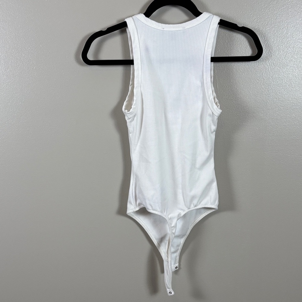 Lulu's Classic White Ribbed Bodysuit - Picture 5 of 6